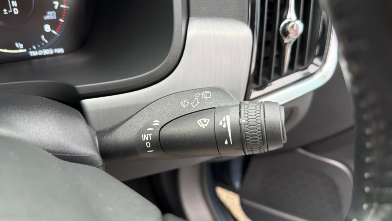 Volvo V90 2.0 T4 Momentum Plus 5dr Geartronic Petrol Estate